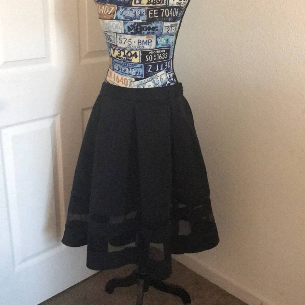 Midi skirt black